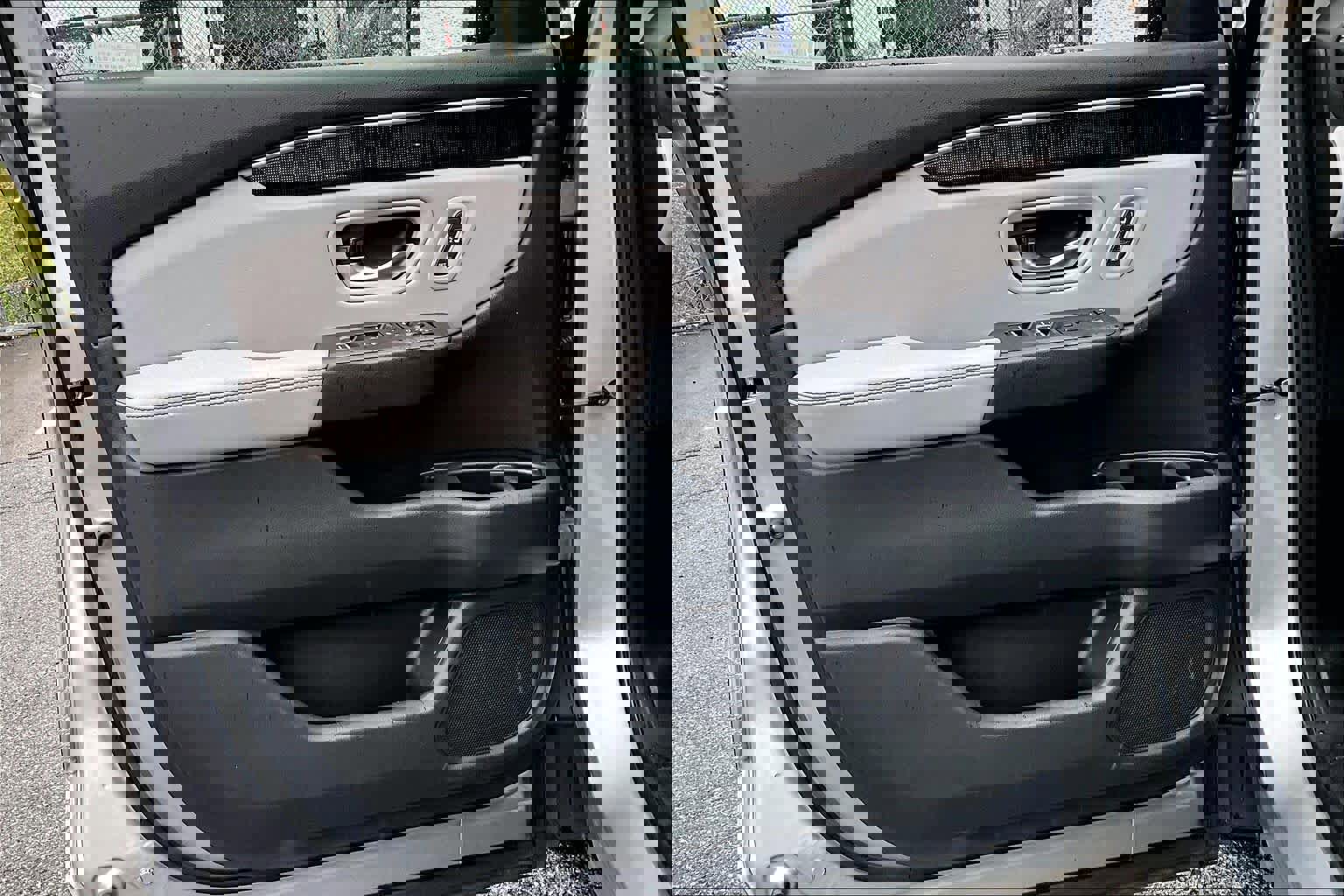 Used 2024 Honda Pilot Elite image 22