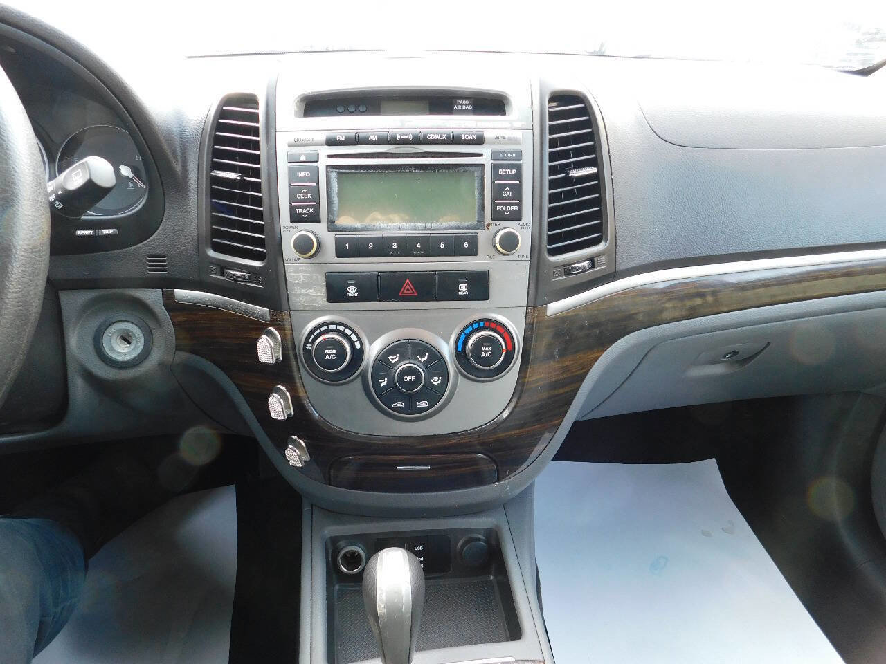 Used 2012 Hyundai Santa Fe GLS image 24