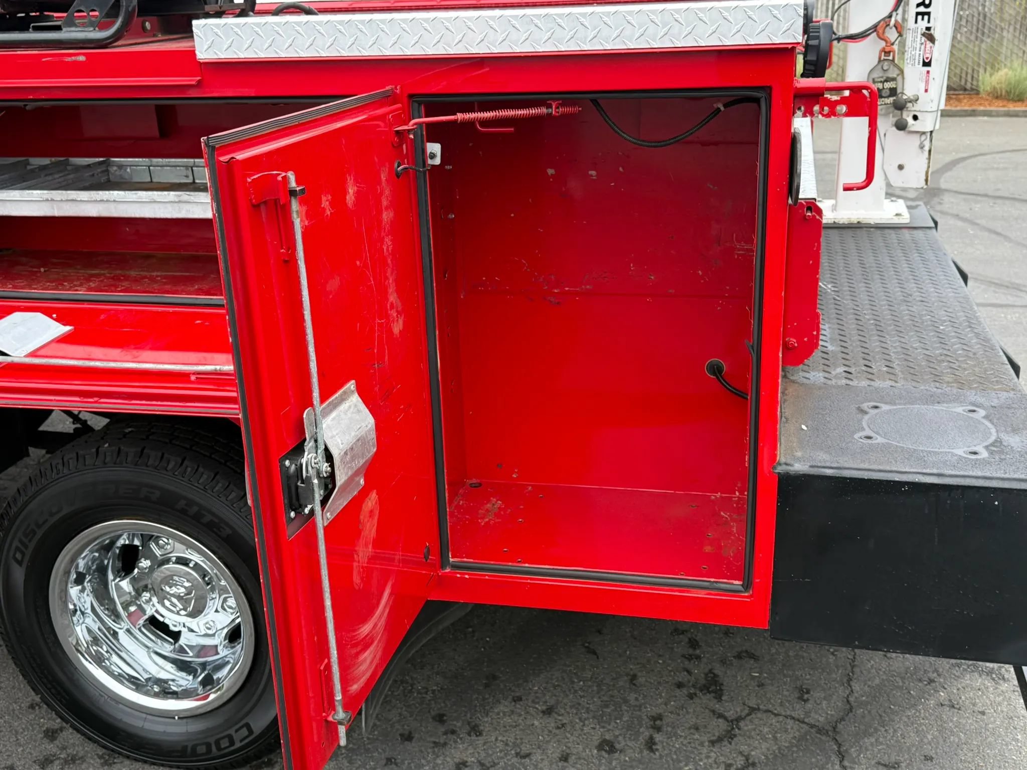 Used 2021 RAM 3500 Tradesman w/ Chrome Appearance Group RWD image 29