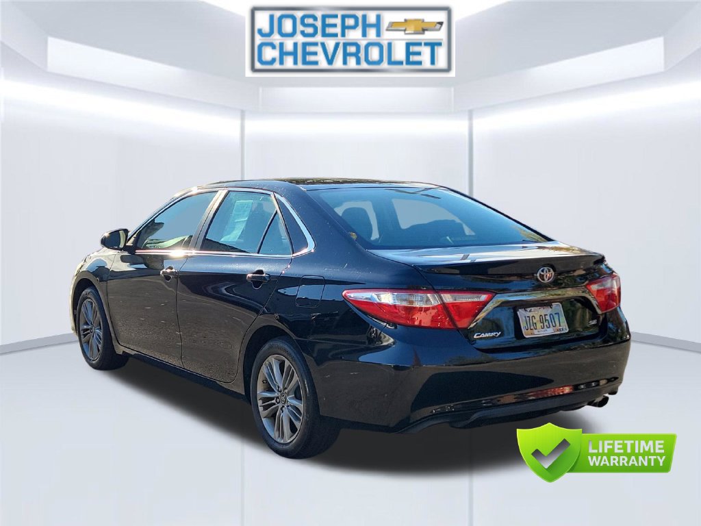 Used 2016 Toyota Camry SE FWD image 5