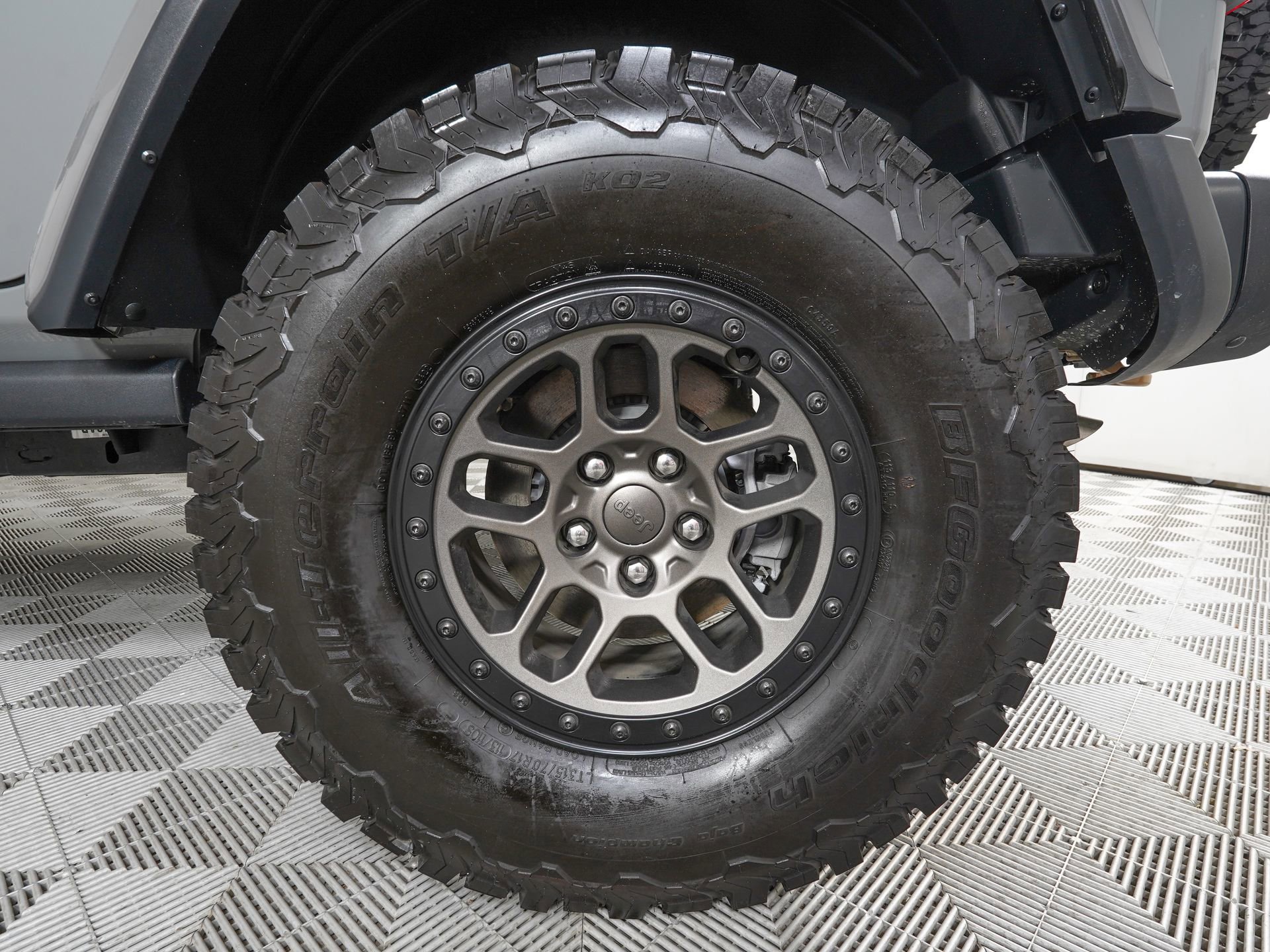 Used 2023 Jeep Wrangler Unlimited Rubicon 392 w/ Xtreme Recon 35" Tire Package AWD/4WD image 29