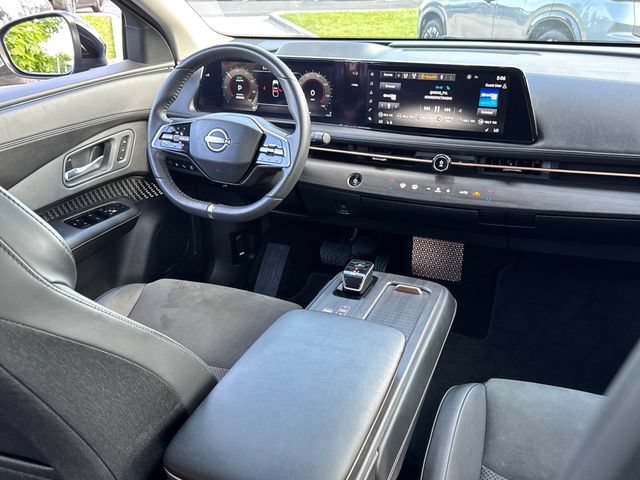 Used 2024 Nissan Ariya AWD image 25