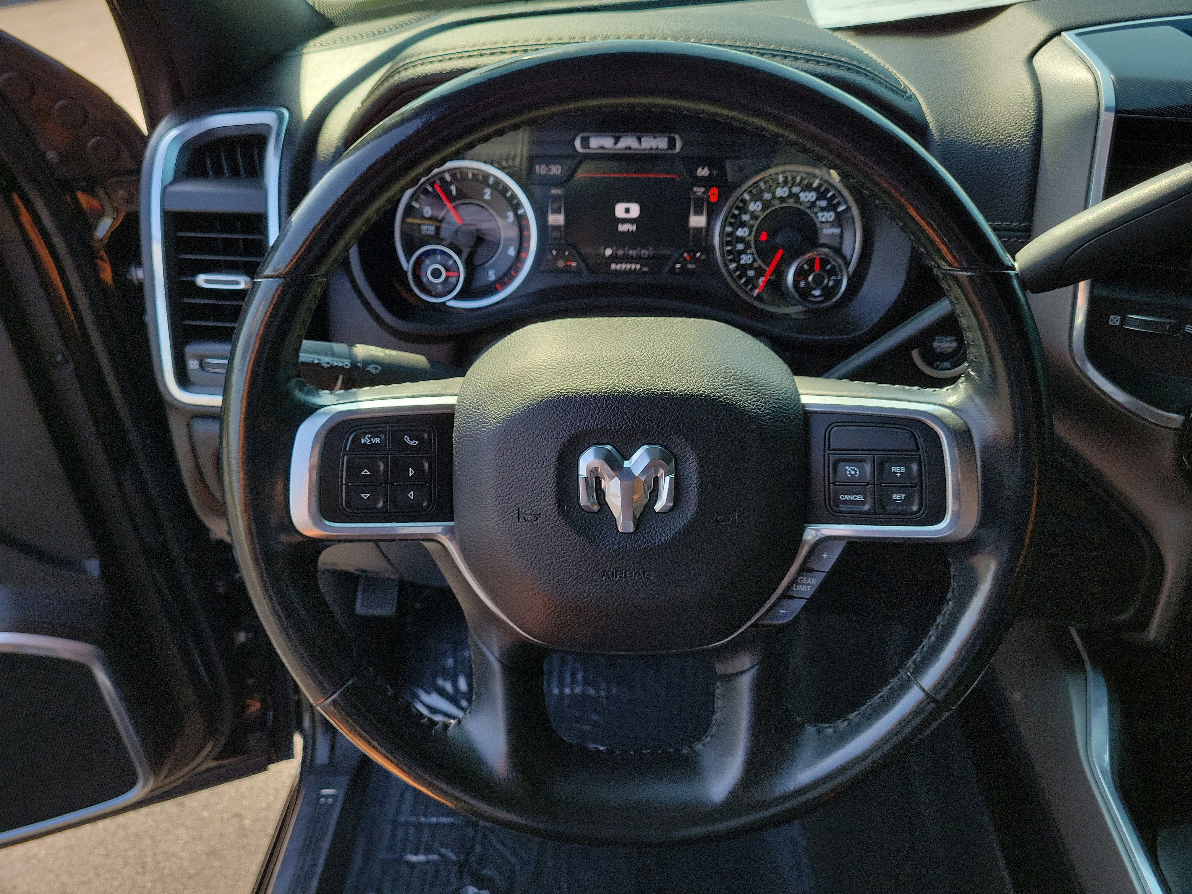 Used 2022 RAM 3500 Laramie w/ Night Edition image 25