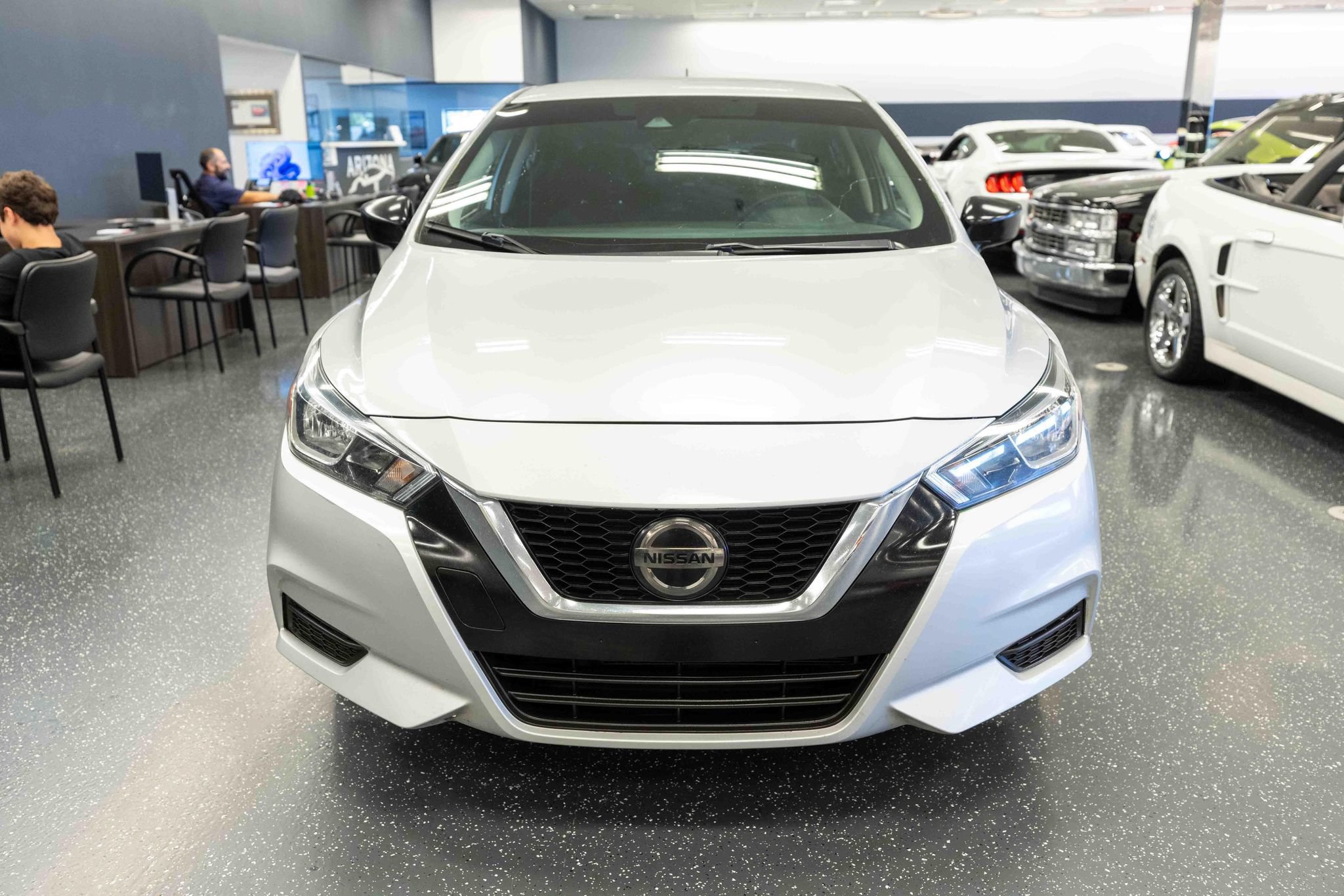 Used 2021 Nissan Versa S FWD image 2