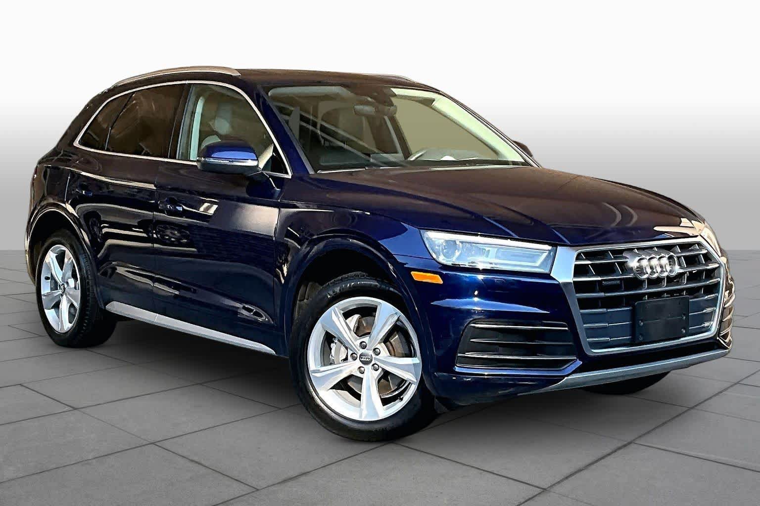 Used 2020 Audi Q5 2.0T Premium w/ Convenience Package AWD/4WD image 3