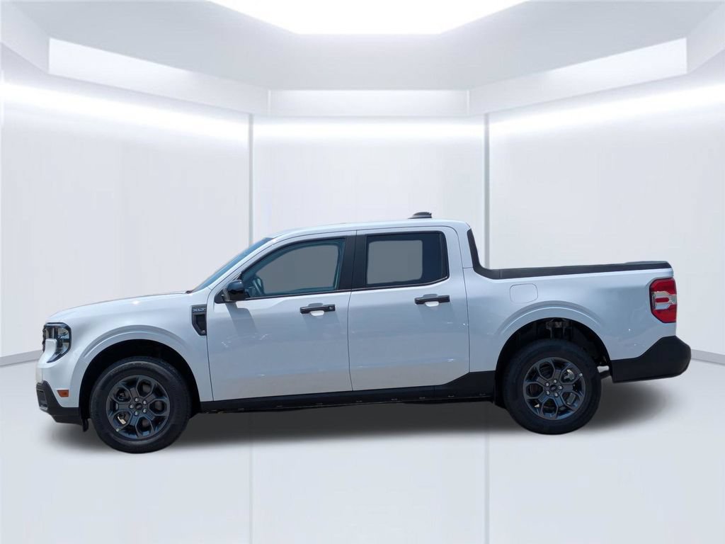 New 2025 Ford Maverick XLT w/ XLT Luxury Package AWD/4WD image 2
