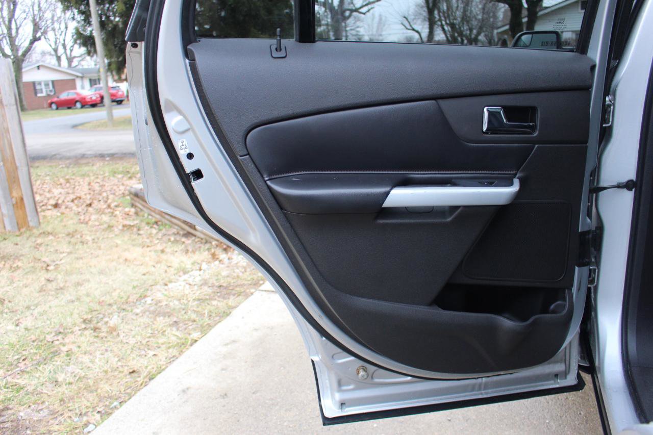 Used 2012 Ford Edge SEL AWD/4WD image 31