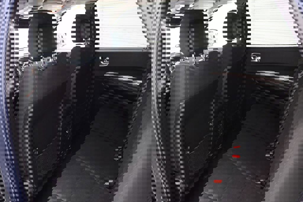 Used 2020 Dodge Durango SXT image 10