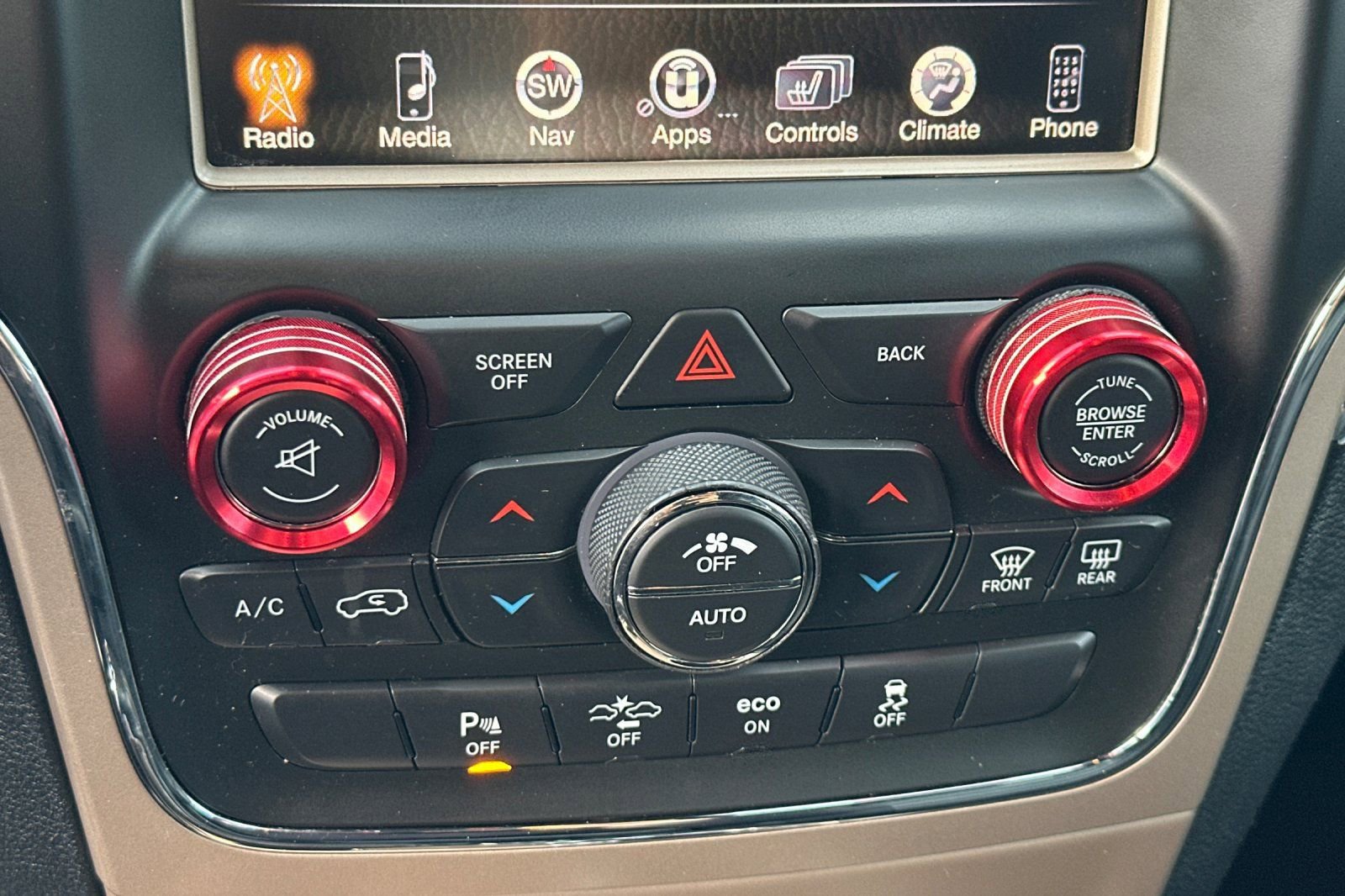 Used 2015 Jeep Grand Cherokee Summit w/ Platinum Series Group image 25