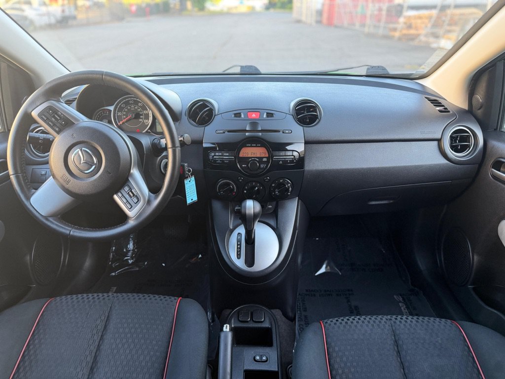 Used 2013 MAZDA MAZDA2 Touring FWD image 15