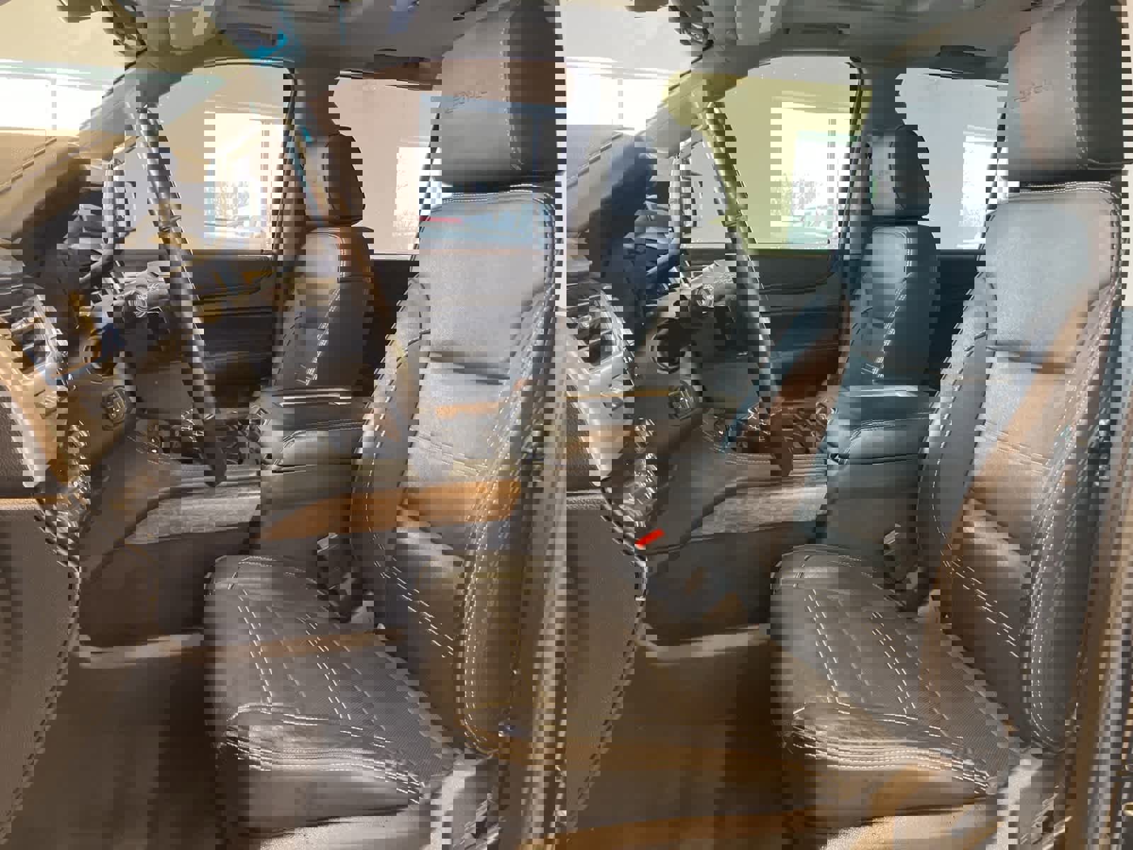 Used 2020 GMC Yukon Denali w/ Denali Ultimate Package image 12