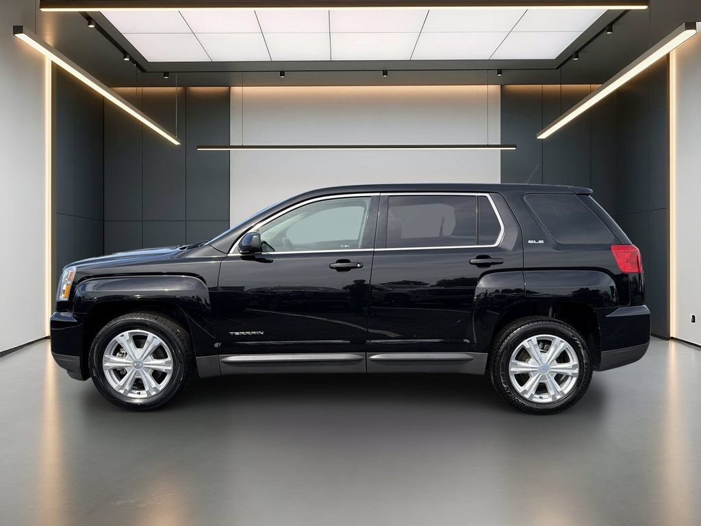 Used 2017 GMC Terrain SLE FWD image 2