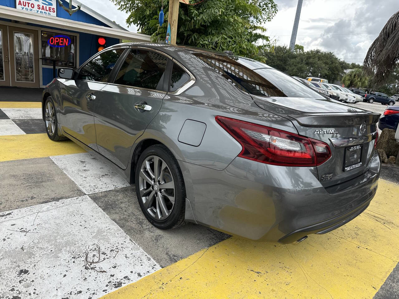 Used 2018 Nissan Altima 2.5 SR w/ SR Special Edition image 19