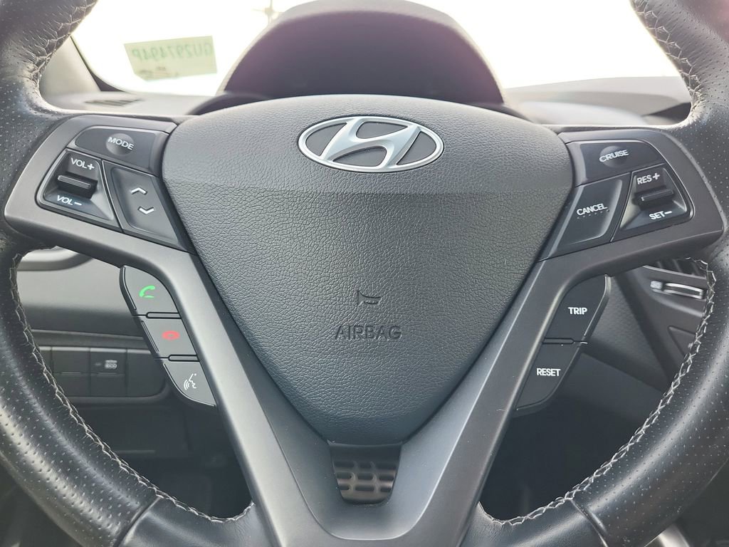 Used 2016 Hyundai Veloster Turbo image 17