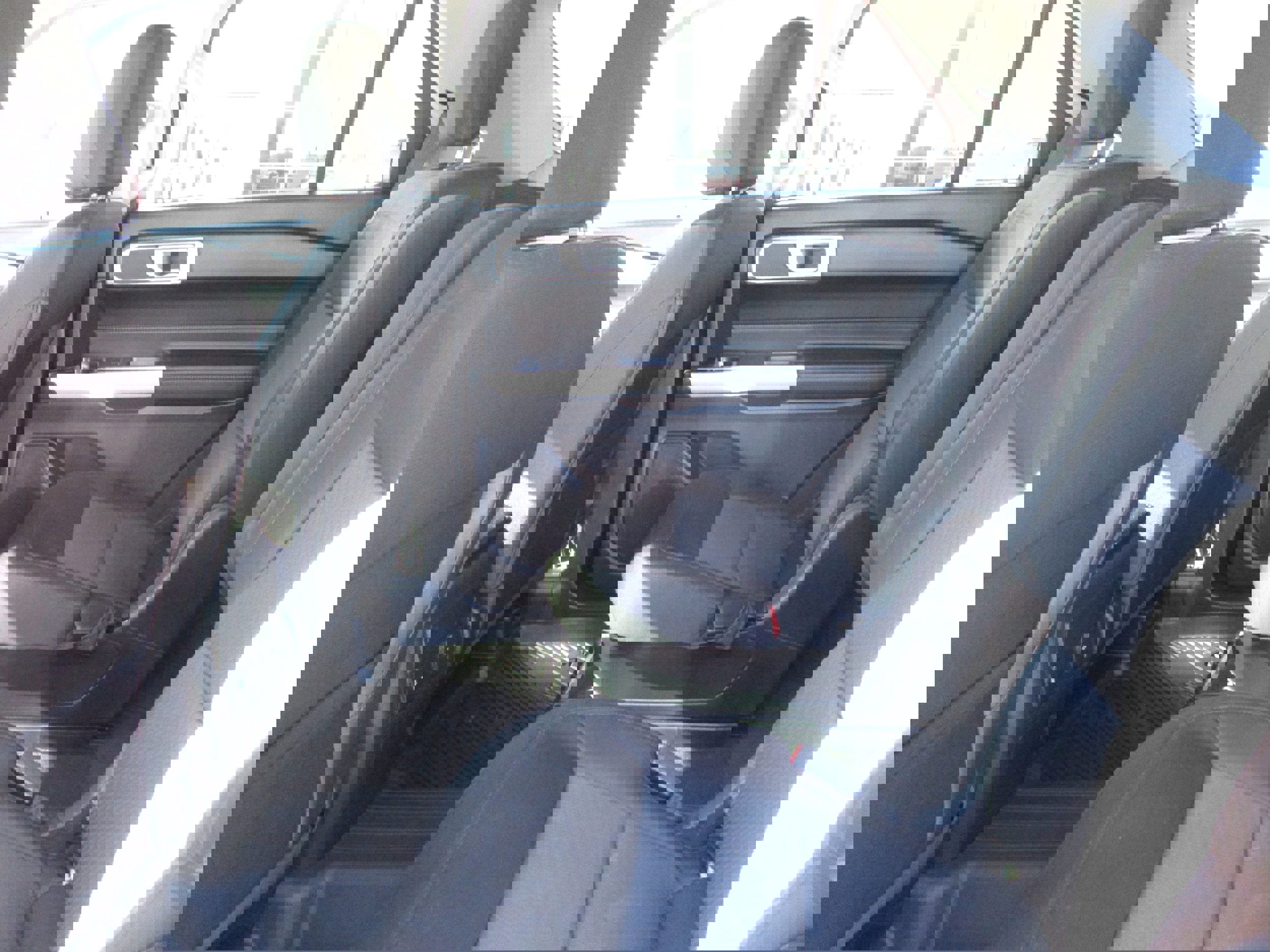 Used 2023 Ford Explorer XLT image 38