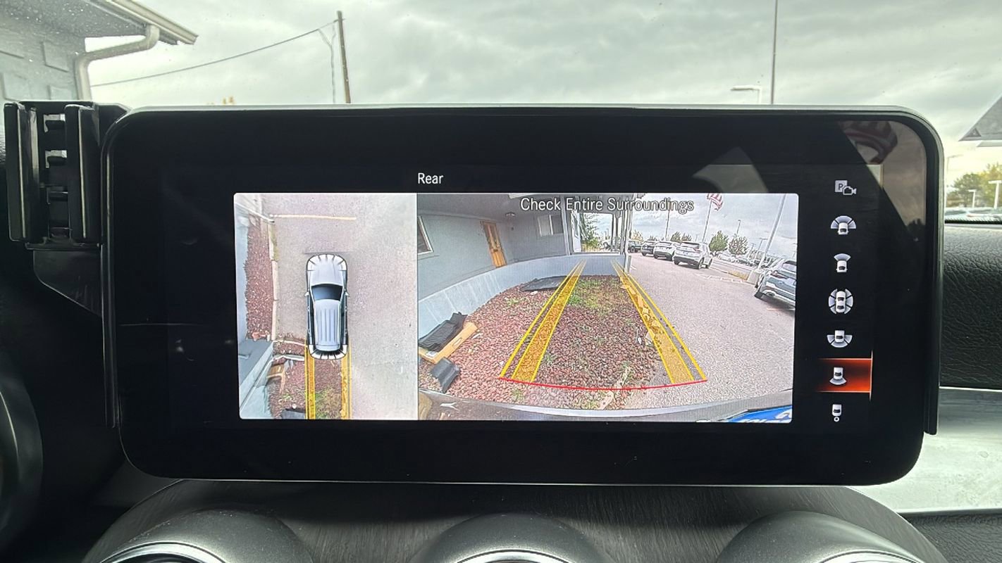 Used 2022 Mercedes-Benz GLC 300 4MATIC image 21