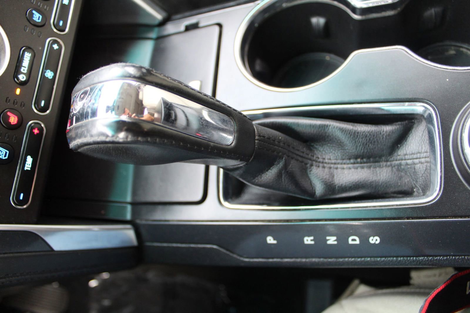 Used 2016 Ford Explorer Platinum AWD/4WD image 25