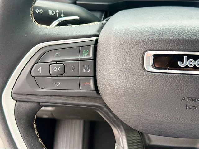 Used 2024 Jeep Grand Cherokee Altitude RWD image 35