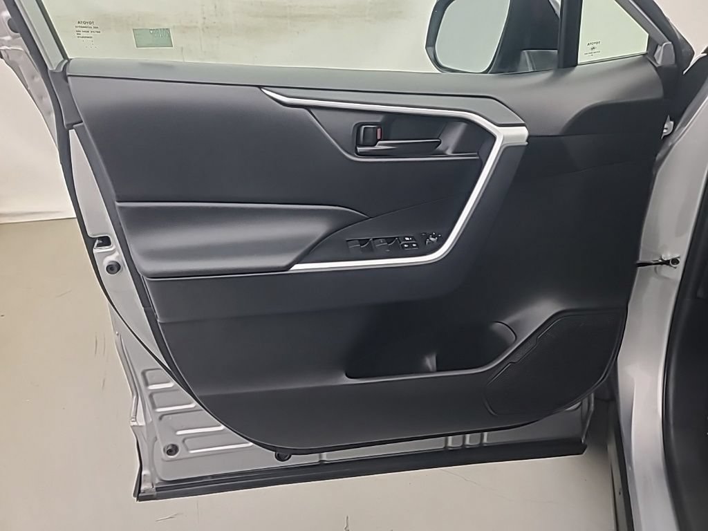 Used 2025 Toyota RAV4 LE FWD image 24
