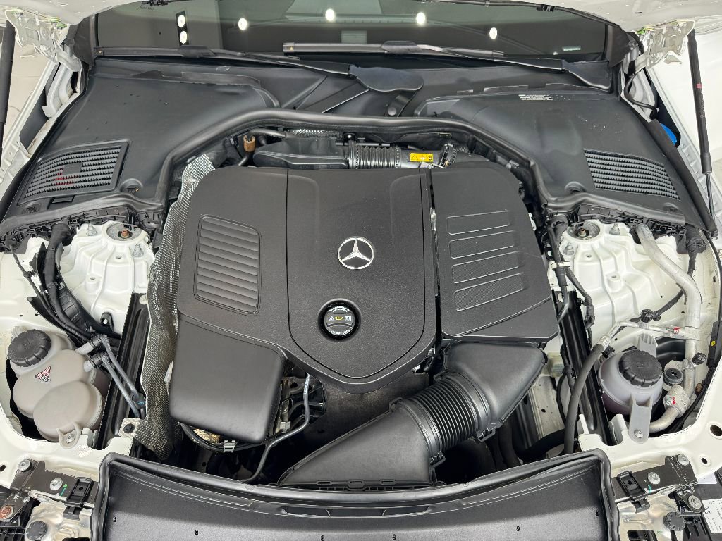 Used 2022 Mercedes-Benz C 300 4MATIC Sedan image 33