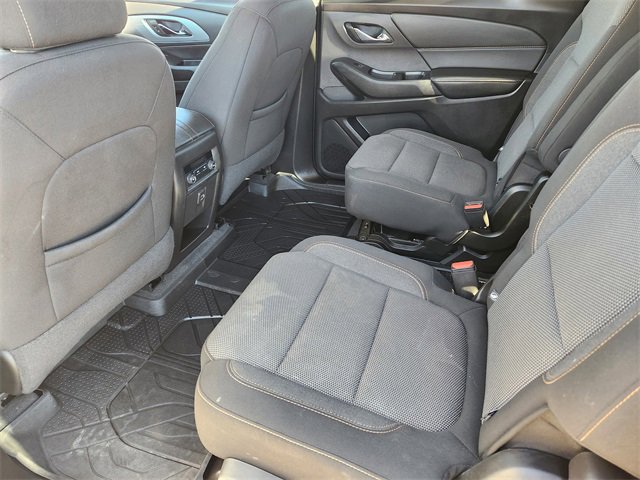 Used 2021 Chevrolet Traverse LT image 15