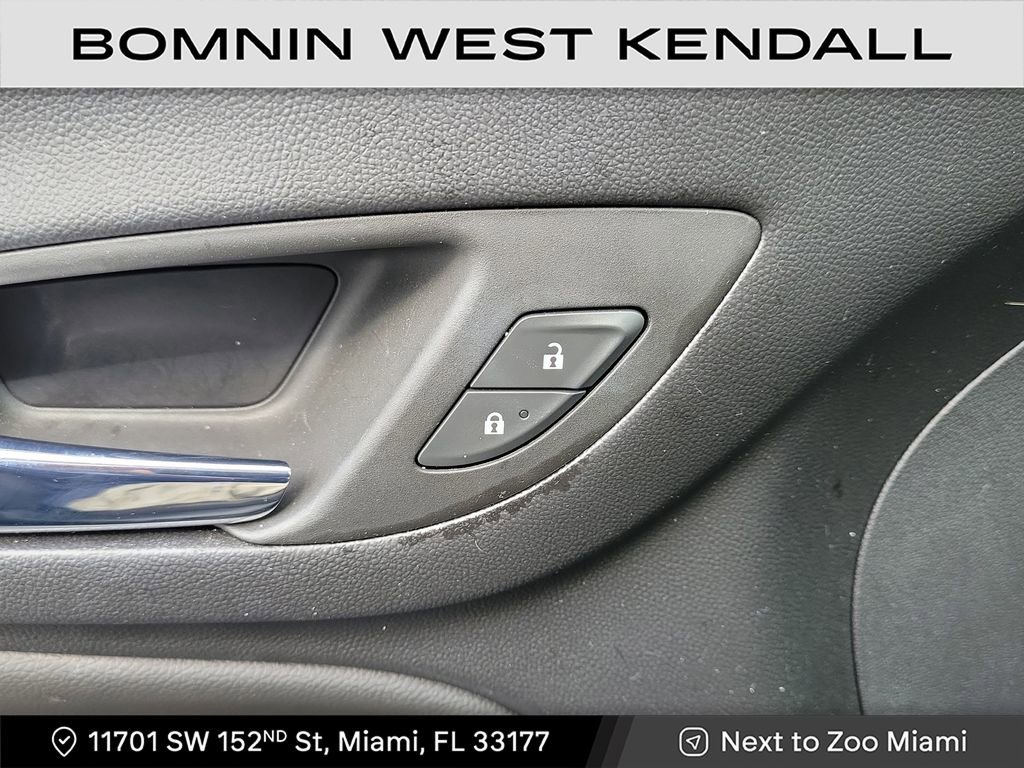 Used 2023 Chevrolet Equinox LT image 29