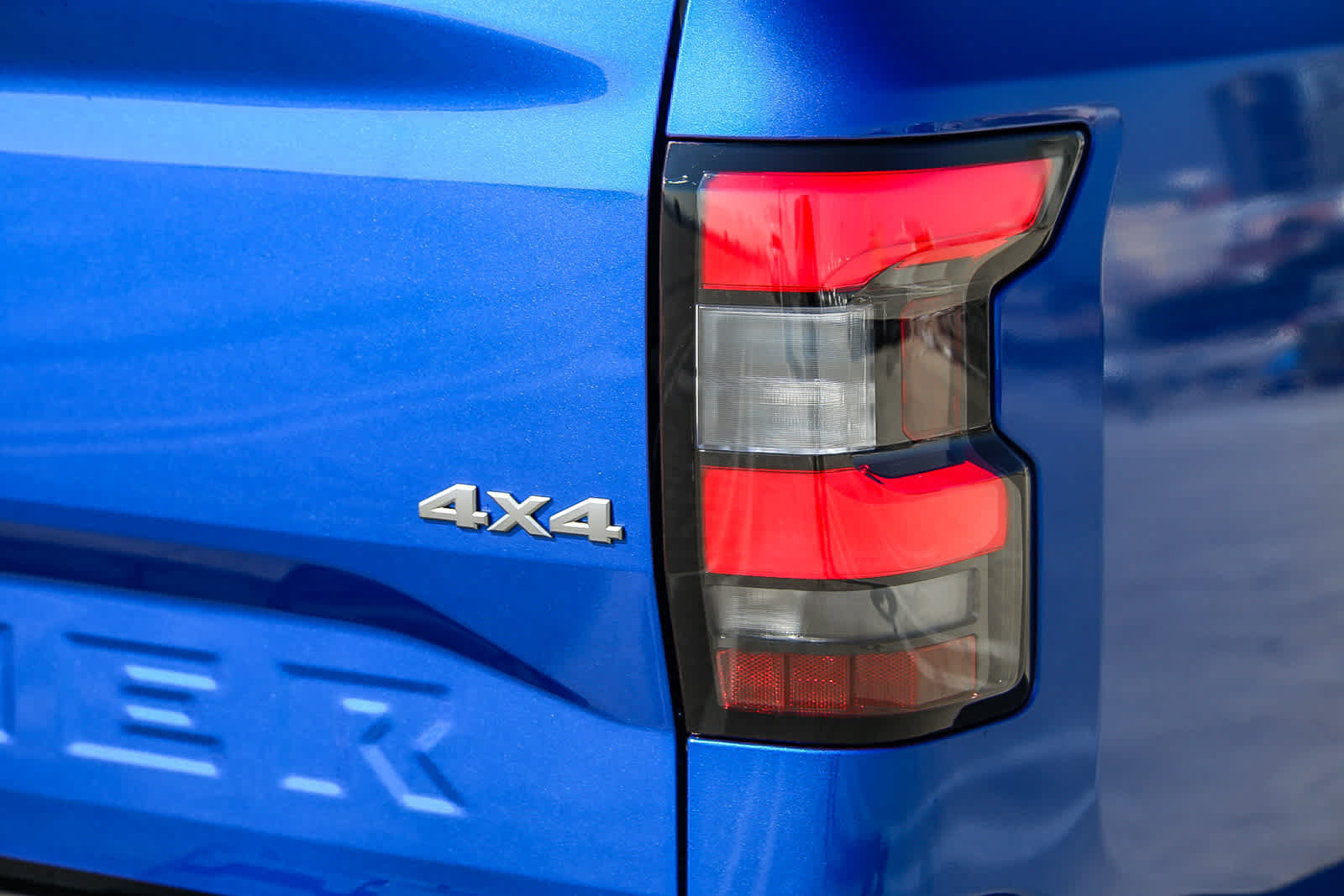 New 2026 Nissan Frontier SV w/ Tow Package AWD/4WD image 9