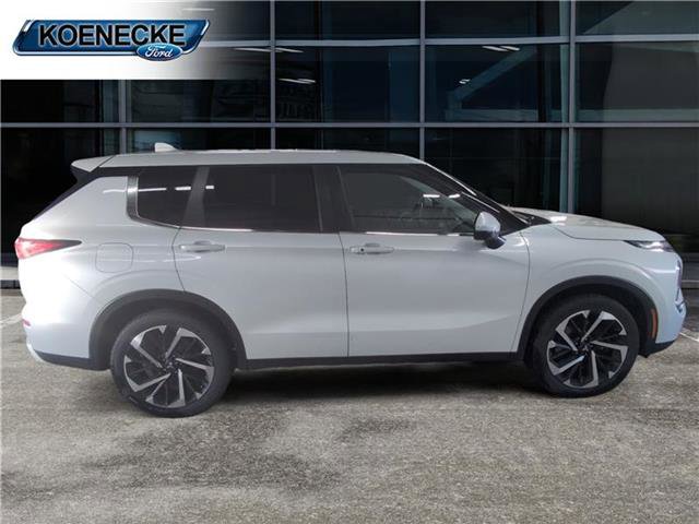 Used 2022 Mitsubishi Outlander SE image 6