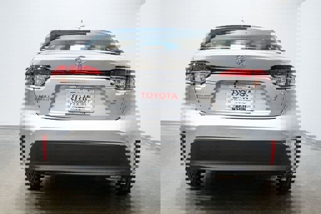 Certified 2025 Toyota Corolla LE image 8