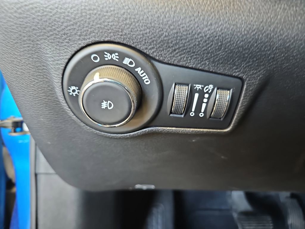 Used 2024 Jeep Compass Latitude AWD/4WD image 24