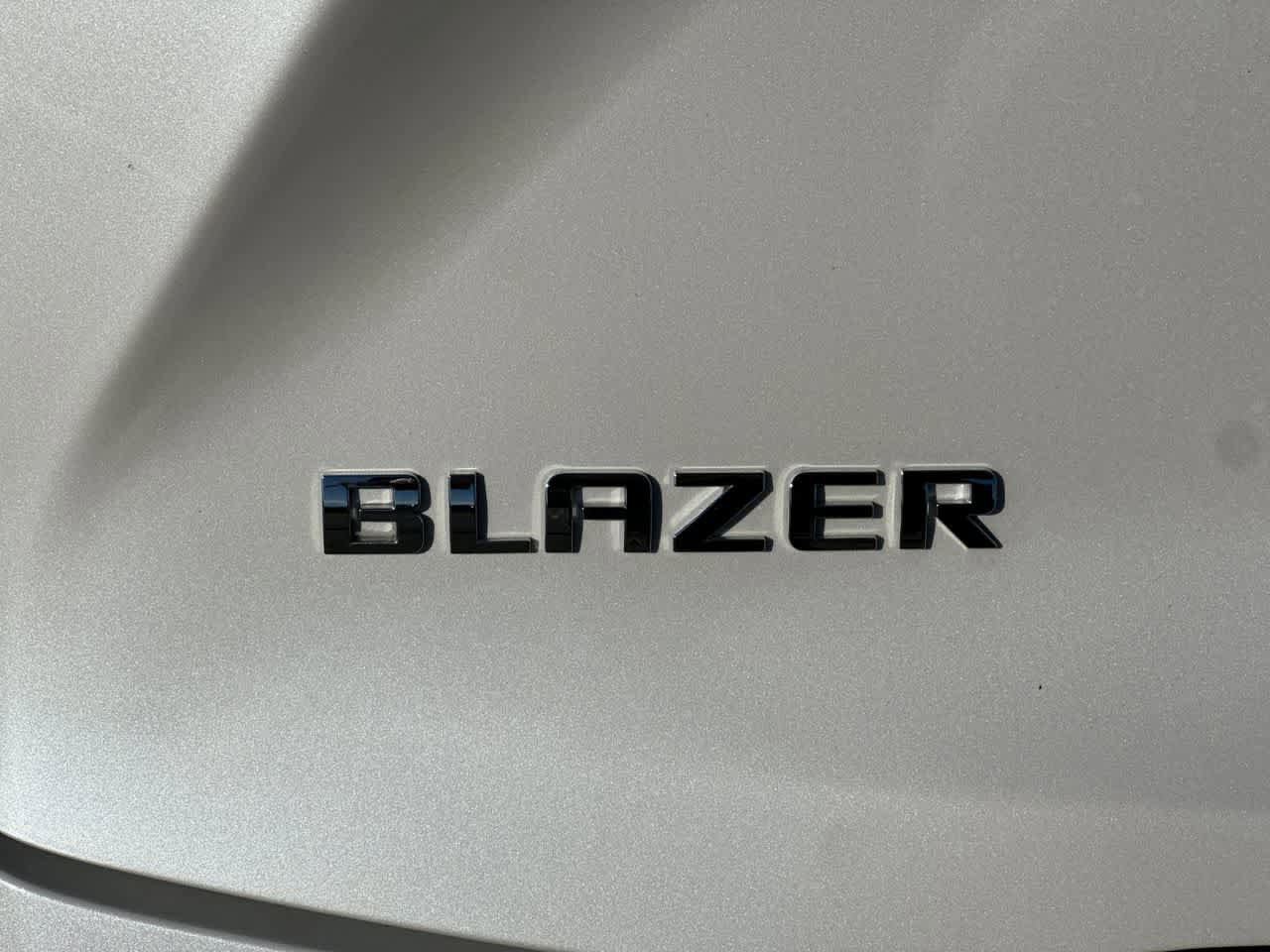 Used 2025 Chevrolet Blazer LT w/ Driver Confidence Package FWD image 33