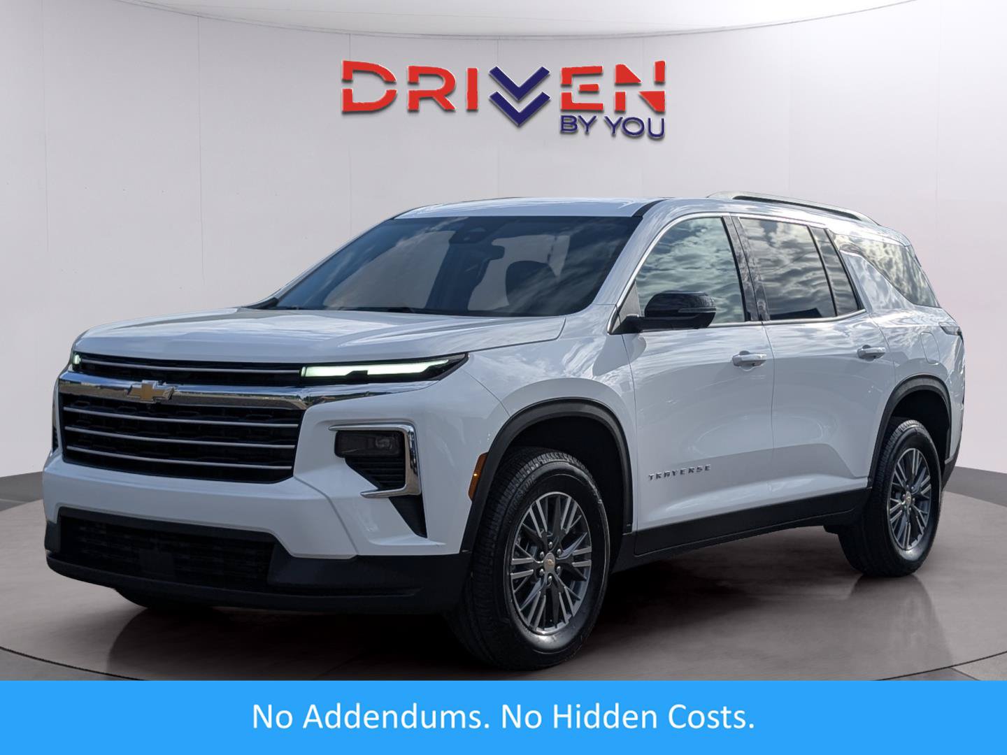New 2026 Chevrolet Traverse LT w/ Driver Confidence Package FWD image 1