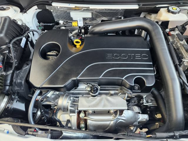 Used 2026 Chevrolet Equinox LT FWD image 32