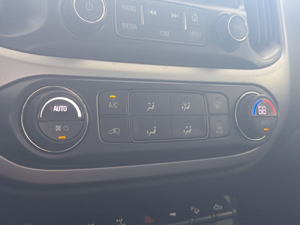 Used 2018 Chevrolet Colorado ZR2 AWD/4WD image 24