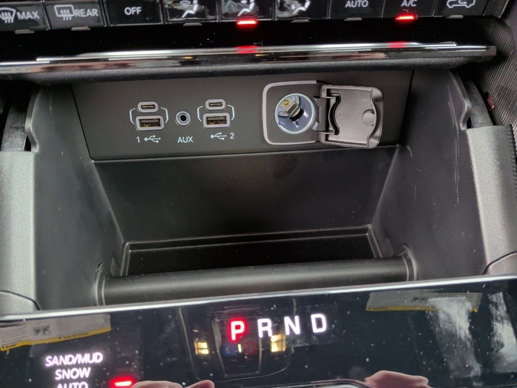 New 2025 Jeep Grand Cherokee Limited image 35