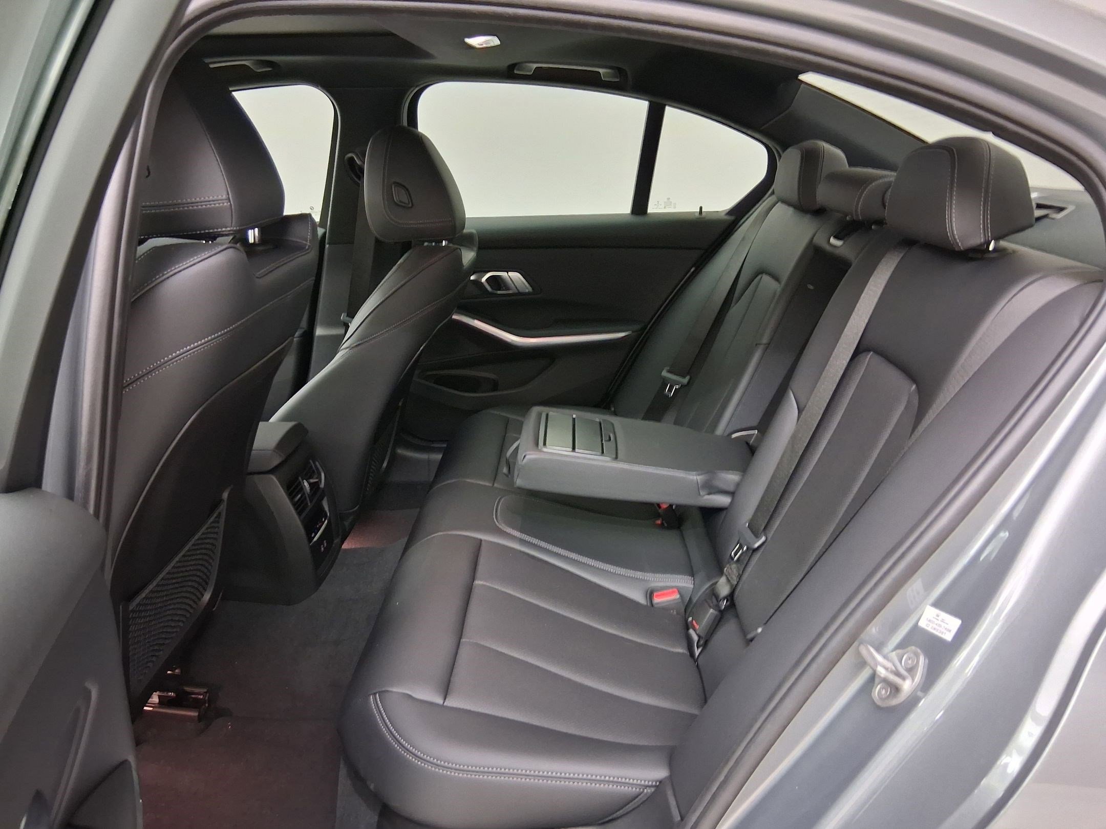 Certified 2023 BMW 330i 330i w/ Driving Assistance Package image 14