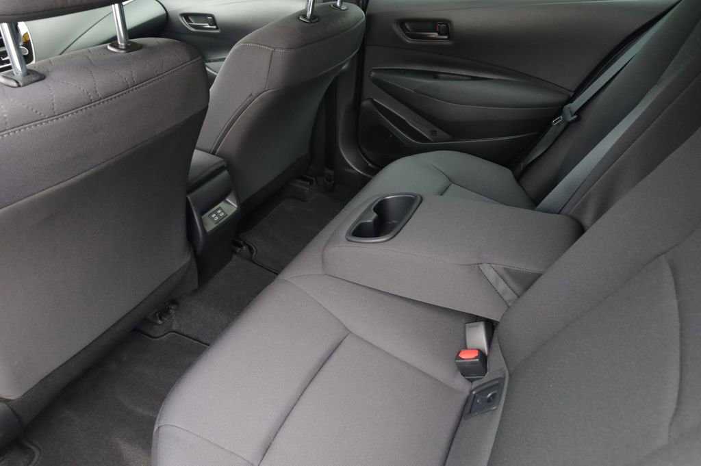 Used 2026 Toyota Corolla LE FWD image 12