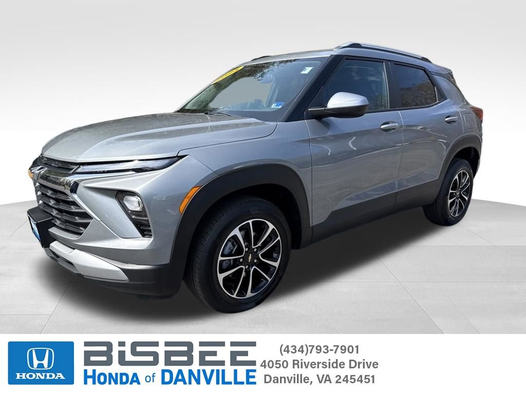 Used 2025 Chevrolet TrailBlazer LT image 1