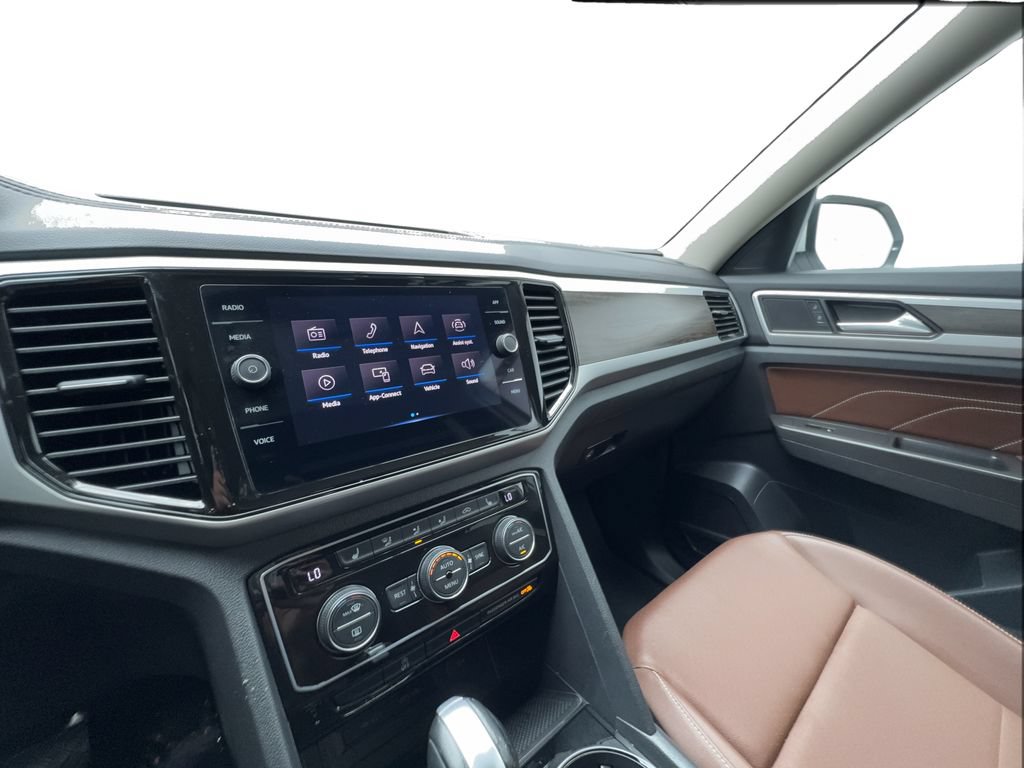 Used 2023 Volkswagen Atlas SE FWD image 45