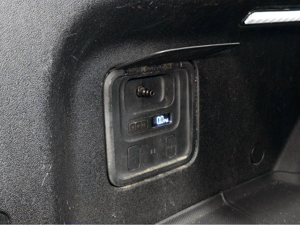 Used 2024 Rivian R1T Adventure Dual AWD/4WD image 27