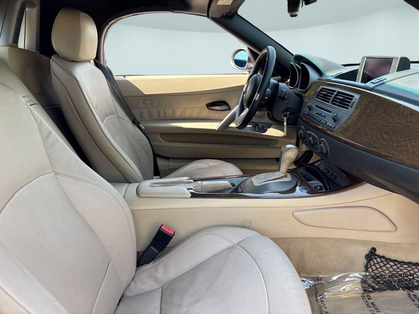 Used 2003 BMW Z4 3.0i RWD image 28