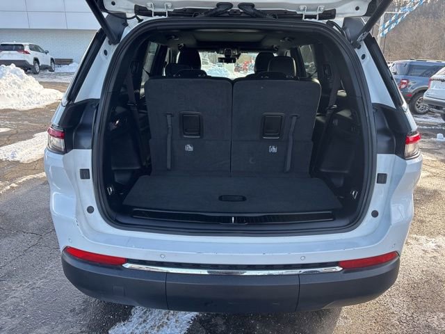 Used 2024 Jeep Grand Cherokee L Limited w/ Luxury Tech Group II image 24