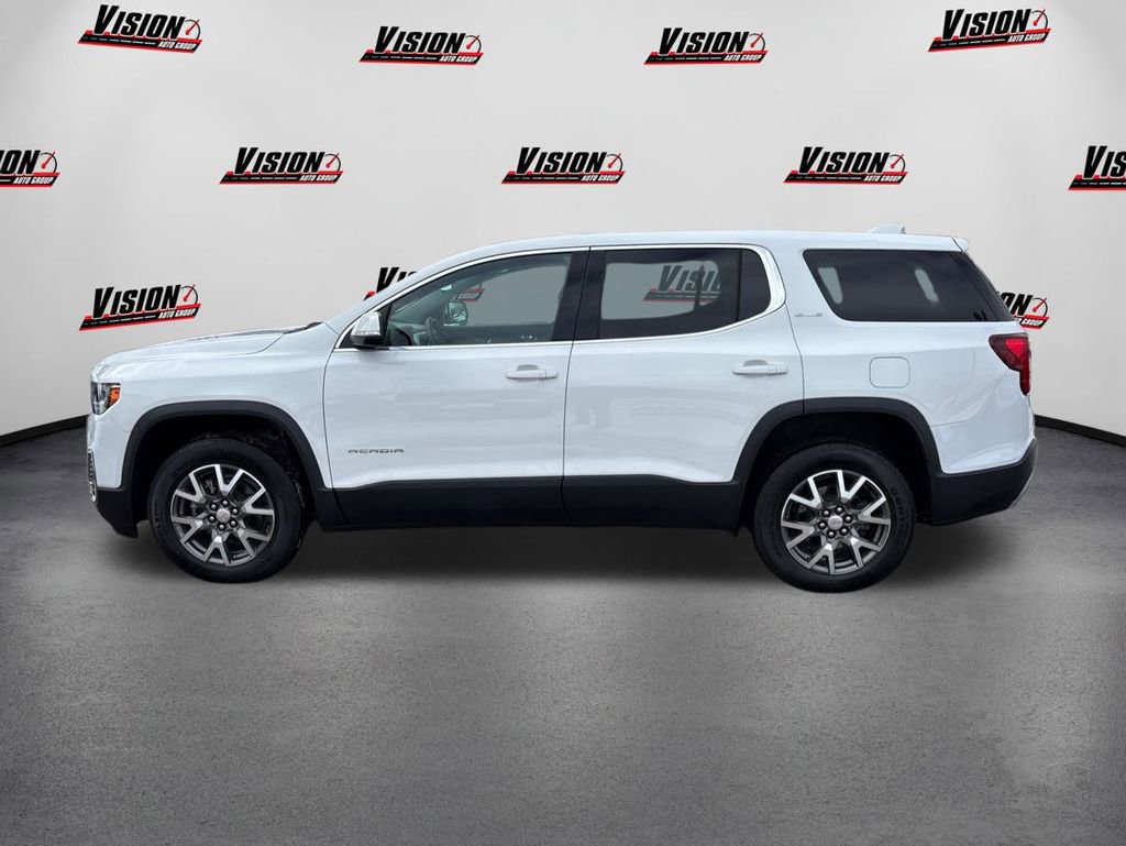 Used 2023 GMC Acadia SLE w/ LPO, Floor Liner Package image 8