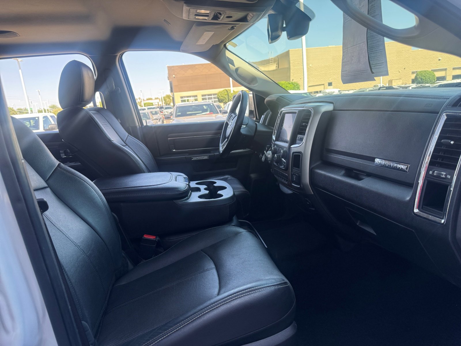 Used 2018 RAM 1500 Laramie AWD/4WD image 19