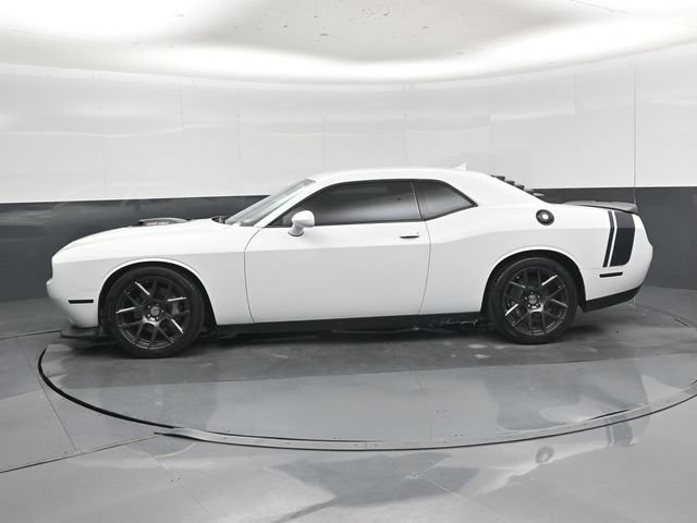 Used 2016 Dodge Challenger R/T Scat Pack RWD image 32