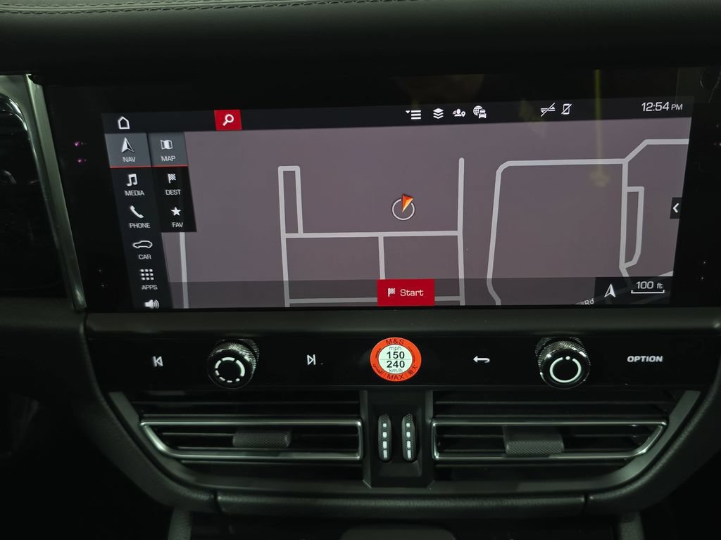 Certified 2026 Porsche Macan AWD/4WD image 18