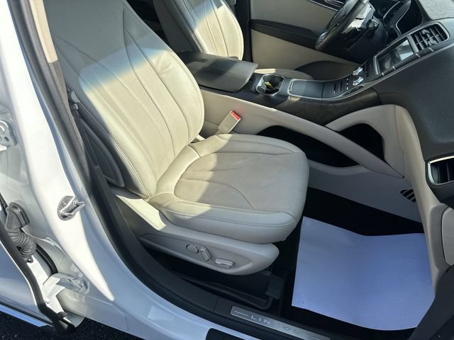 Used 2020 Lincoln Nautilus Reserve AWD/4WD image 28