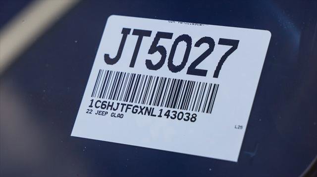 Certified 2022 Jeep Gladiator Overland w/ Trailer Tow Package image 29