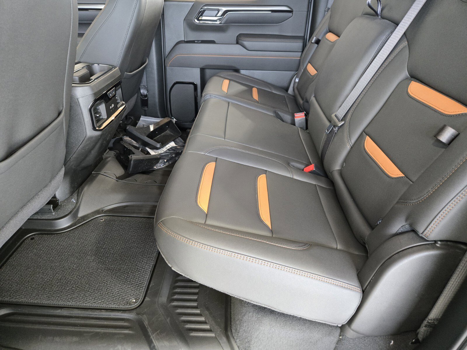 New 2025 GMC Sierra 1500 AT4 w/ AT4 Premium Package image 6