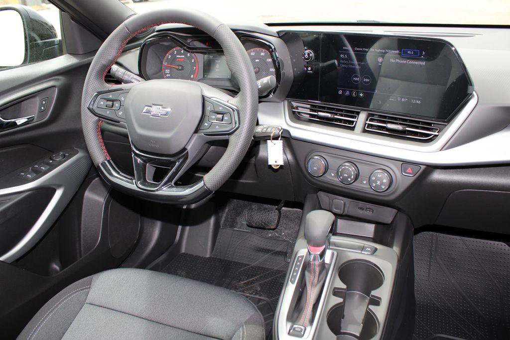 New 2026 Chevrolet Trax RS image 8